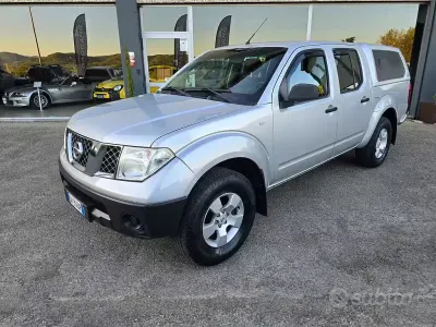Usata Nissan Navara SE 171 CV (125 kW) 2007 Grigio Pick-up