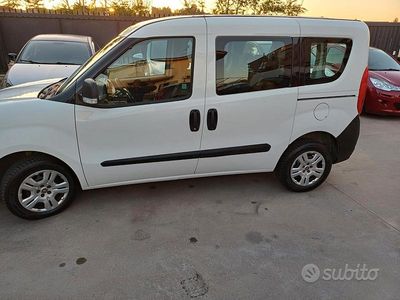 Usata Fiat Doblò 95 CV (69 kW) 2018 Bianco Monovolume