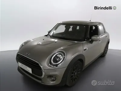 Usata Mini ONE 75 CV (55 kW) 2019 Grigio Utilitaria