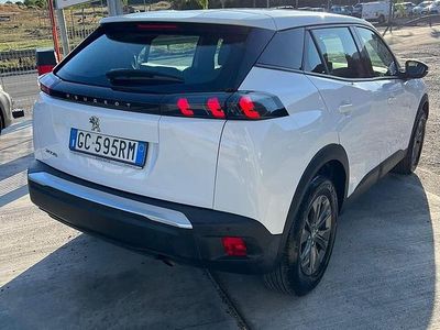 Usata Peugeot 2008 Allure 101 CV (74 kW) 2020 Bianco SUV