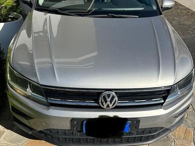 Gebraucht VW Tiguan 116 PS (85 kW) 2017 Grau SUV