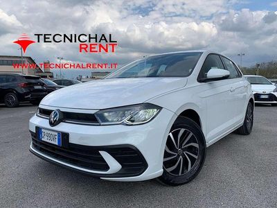 Usata VW Polo Life 95 CV (69 kW) 2023 Pure white pastello Utilitaria