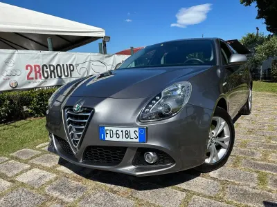 Usata Alfa Romeo Giulietta Distinctive 120 CV (88 kW) 2016 Grigio Utilitaria