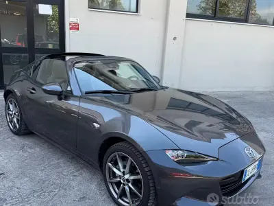Usata Mazda MX5 Inclusive 184 CV (135 kW) 2022 Grigio Cabrio