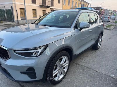 Usata Volvo XC40 129 CV (94 kW) 2023 Gray SUV