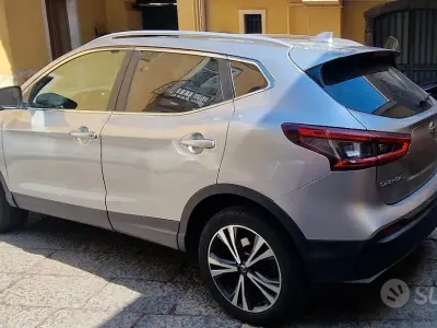 Usata Nissan Qashqai 131 CV (96 kW) 2019 Grigio SUV