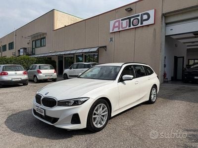 Usata BMW 318 Efficient Dynamics 150 CV (110 kW) 2023 Bianco Station wagon