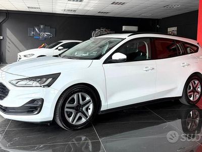 Usata Ford Focus ST-Line 120 CV (88 kW) 2022 Bianco Station wagon