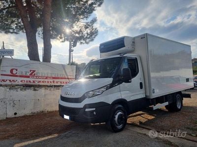 Usata Iveco Daily 146 CV (107 kW) 2017 Bianco Furgone