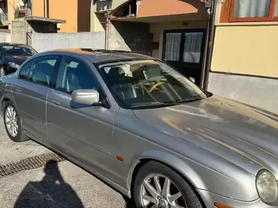 Usata Jaguar S-Type S 276 CV (202 kW) 1999 Grigio Berlina