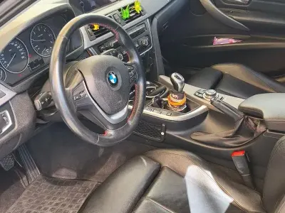 Usata BMW 318 150 CV (110 kW) 2015 Nero Berlina