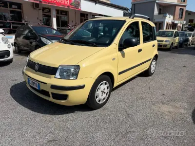 Usata Fiat Panda Classica 69 CV (50 kW) 2012 Giallo Utilitaria