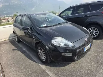 Usata Fiat Grande Punto Dynamic 75 CV (55 kW) 2009 Other Utilitaria