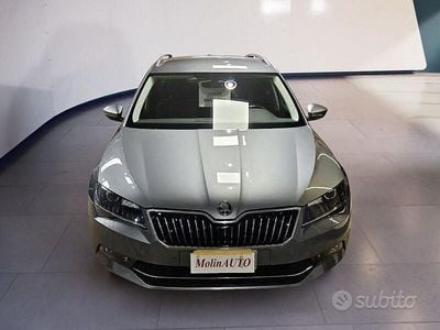 Usata Skoda Superb Executive 150 CV (110 kW) 2017 Grigio Station wagon