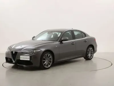 Usata Alfa Romeo Giulia 209 CV (153 kW) 2023 Grigio Berlina