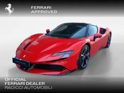 Nuova Ferrari SF90 1001 CV (736 kW) 2025 Rosso Cabrio