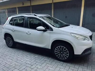 Usata Peugeot 2008 Active 82 CV (60 kW) 2017 Bianco SUV