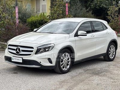 Usata Mercedes GLA180 Executive 109 CV (80 kW) 2015 Bianco SUV