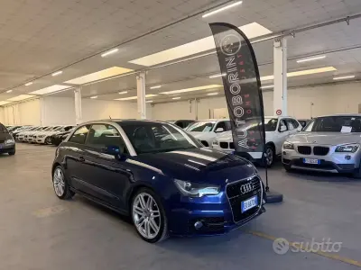 Käytetty Audi A1 Attraction 122 HP (89 kW) 2011 Sininen Viistoperä