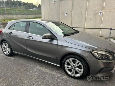 Usata Mercedes A180 2017 Grigio Berlina