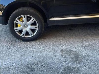 Usata VW Touareg 224 CV (164 kW) 2006 Nero SUV