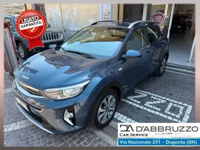 Usata Kia Stonic Style 100 CV (73 kW) 2022 Blu SUV