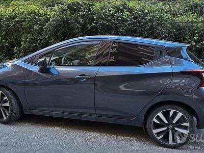 Używany Nissan Micra Tekna 90 KM (66 kW) 2017 Szary Hatchback