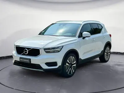Usata Volvo XC40 Business Edition 150 CV (110 kW) 2020 Bianco SUV
