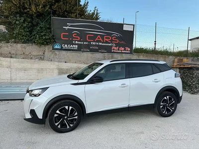Usata Peugeot 2008 Allure 110 CV (80 kW) 2022 Bianco SUV