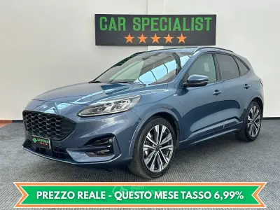 Begagnad Ford Kuga ST-Line 120 HK (88 kW) 2023 Blå SUV