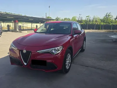 Usata Alfa Romeo Stelvio Business 160 CV (117 kW) 2020 SUV