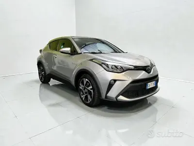 Usata Toyota C-HR Business Edition 184 CV (135 kW) 2023 Grigio SUV