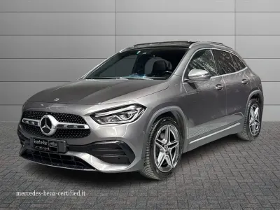 Usata Mercedes GLA200 Premium 150 CV (110 kW) 2022 Grigio montagna SUV