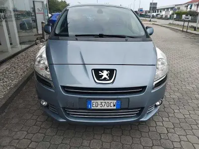 Usata Peugeot 5008 156 CV (114 kW) 2010 Blu Monovolume