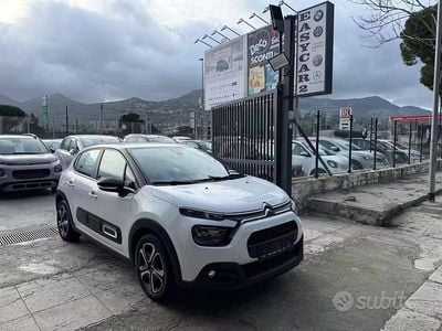 Usata Citroën C3 Shine 101 CV (74 kW) 2022 Bianco Utilitaria