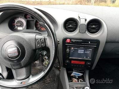 Grigio Usata 2005 Seat Ibiza Reference Berlina | 1600 € (Buon prezzo)