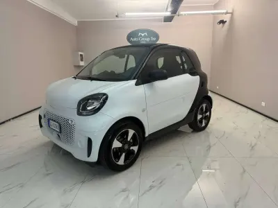 Usata Smart ForTwo Coupé Passion 41 kW (56 CV) 2021 Bianco Utilitaria