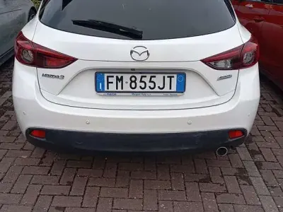 Usata Mazda 3 Exceed 105 CV (77 kW) 2017 Berlina
