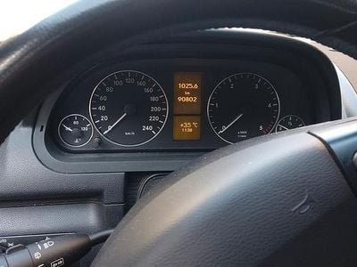 Begagnad Mercedes A160 95 HK (69 kW) 2011 Grå Minibuss