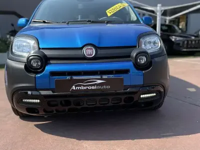 Usata Fiat Panda Cross Cross 69 CV (50 kW) 2025 Blu italia Utilitaria