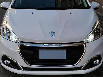 Usata Peugeot 208 75 CV (55 kW) 2016 Bianco Utilitaria