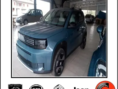Nuova Fiat Grande Panda La Prima 100 CV (73 kW) 2026 Blu Utilitaria