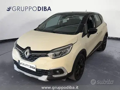 Usado Renault Captur Zen 90 CV (66 kW) 2017 Beige SUV