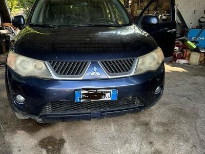 Usata Mitsubishi Outlander