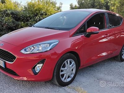 Usado Ford Fiesta 75 HP (55 kW) 2021 Vermelho Citadino