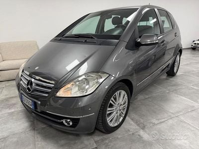 Usata Mercedes A160 Elegance 82 CV (60 kW) 2010 Grigio Berlina