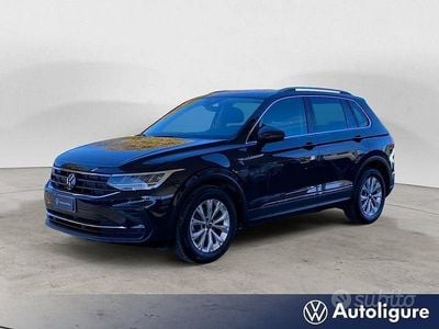 Usata VW Tiguan Life 131 CV (96 kW) 2023 Grigio SUV