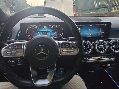 Usata Mercedes GLB180 Premium 116 CV (85 kW) 2021 Grigio SUV