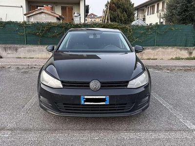 Usata VW Golf VII Highline 105 CV (77 kW) 2014 Berlina