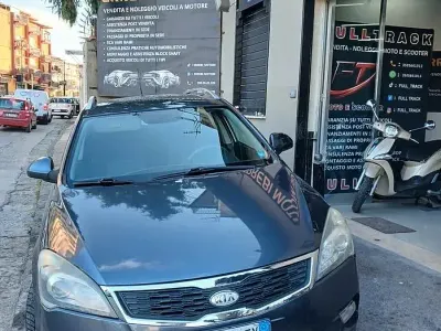 Usata Kia Ceed Sportswagon 90 CV (66 kW) 2010 Grigio Station wagon